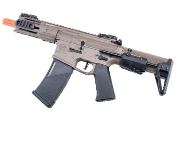 pistola que te permite poder jugar a cortas distancias en combates cerrados donde podes usarla a menos de 10 metros de distancia